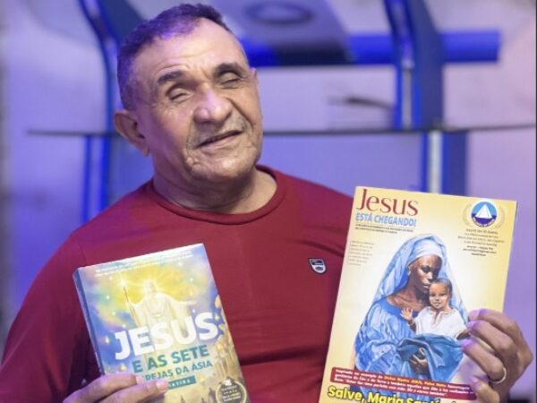 “Por onde vou, levo a revista”