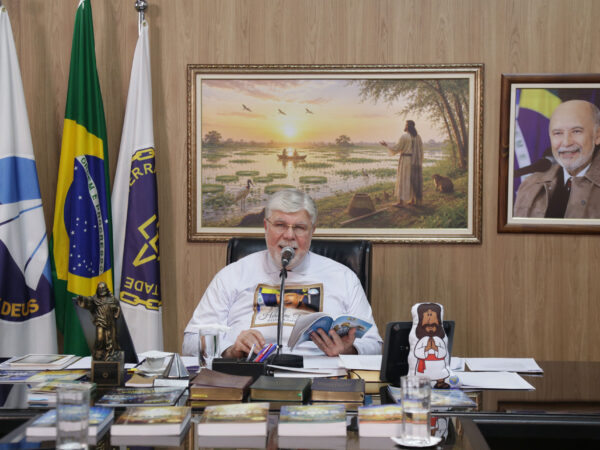 Família Legionária do Centro-Oeste recebe emocionantes homenagens na Cruzada do Novo Mandamento de Jesus