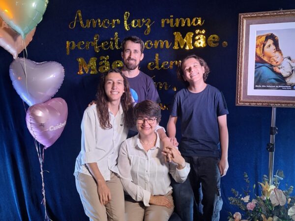 Vibração Divina marca Congresso em Salinas/MG