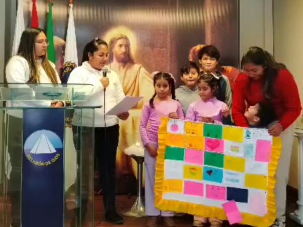 Soldadinhos de Deus, da LBV, aprendem que Jesus acolhe toda a humanidade com Amor